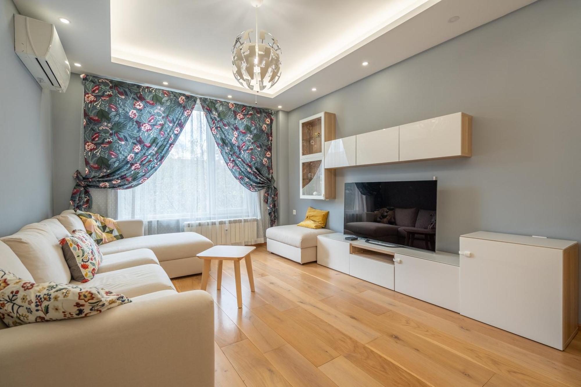 The Right Choice 12 Apartment